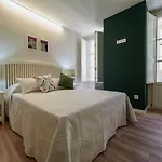 Apartantiguo Altamirano 13 オビエド